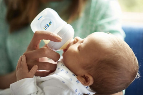 Бутылочка для кормления Avent Natural 125 мл (SCF030/17)