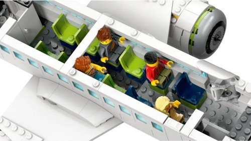 Конструктор LEGO City Пасажирський літак (60367)