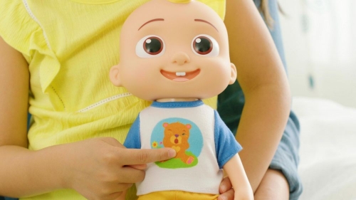 Інтерактивна іграшка CoComelon Deluxe Interactive JJ Doll Джей Джей зі звуком