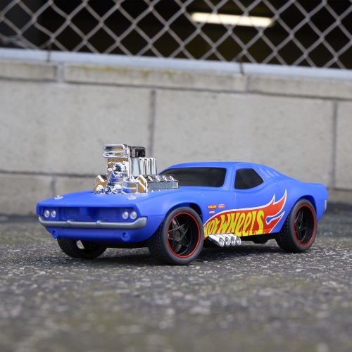 Збільшена машинка 1:16 на радіокеруванні «Rodger Dodger» Hot Wheels®