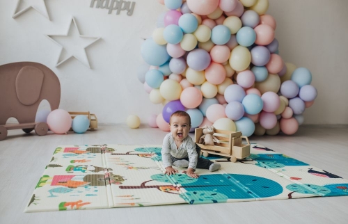 Детский двусторонний развивающий складной термоковрик для ползания POPPET "Веселый жираф и Загадочный лес", 150х180x1 см